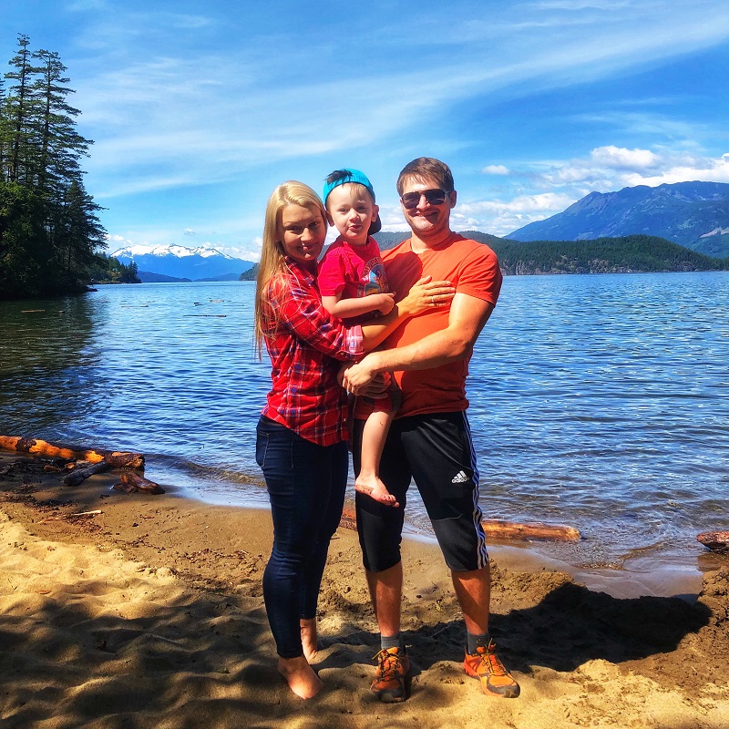 Perfect Day To Play Family photo British Columbia stunning scenery