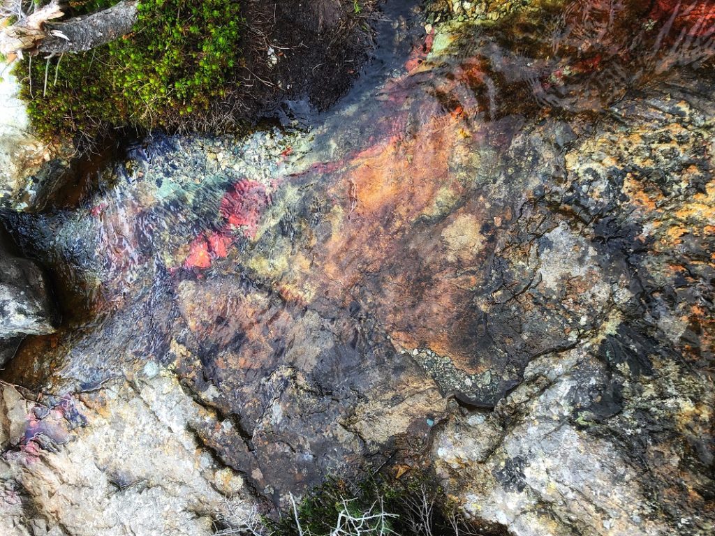 PerfectDayToPlay - Mt. Seymour Mystery Lake rock rainbow colours