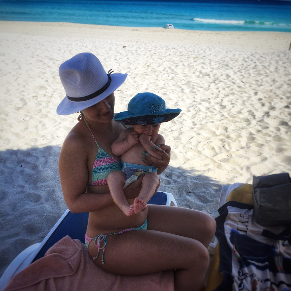 PerfectDayToPlay - Travel with a baby - beach vacation