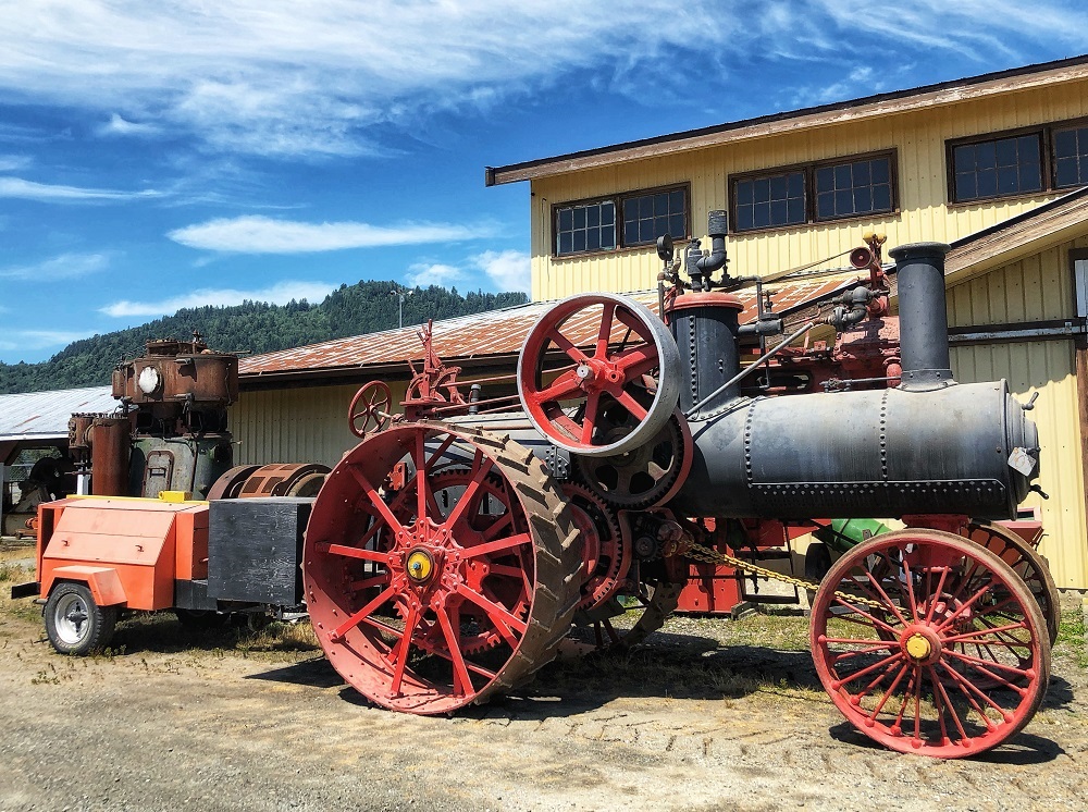 steam engines in Atchelitz Pioneer Village in Chilliwack - cool outdoor attraction to visit  with kids in BC