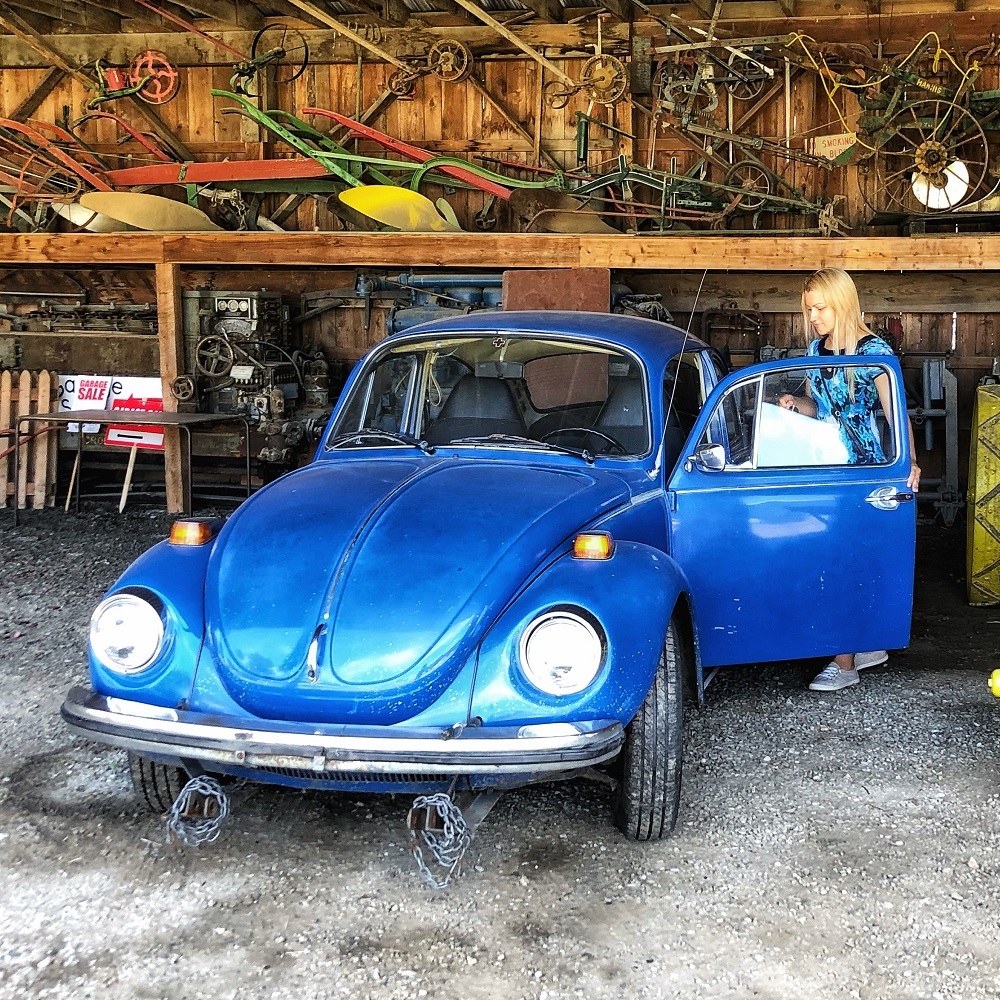 Atchelitz Pioneer village antique blue car