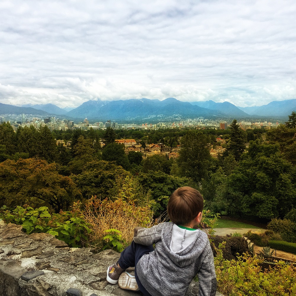Queen Elizabeth Park in Vancouver - child looking at the fall scenery