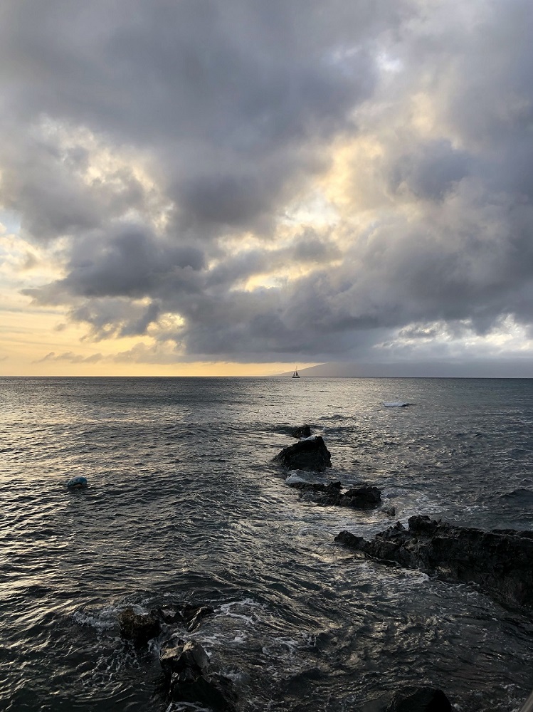 Maui Hawaii silver sunset seascape as seen from Kahana Sunset vacation rentals