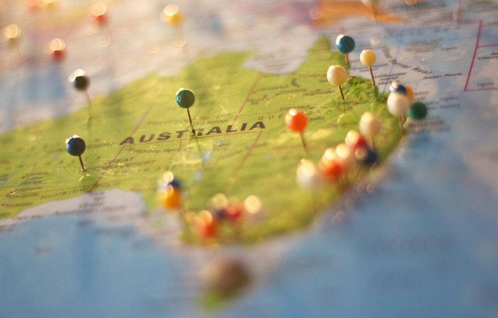 Things to do with kids at home - World travel through learning the map - Map of Australia