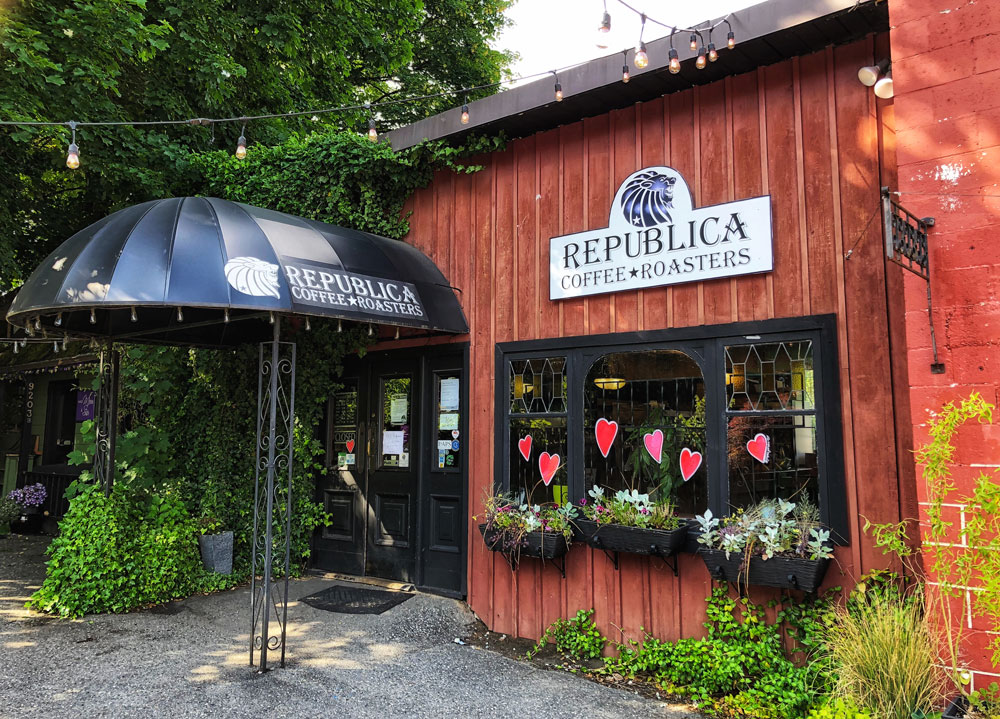 Republica coffee roasters storefront