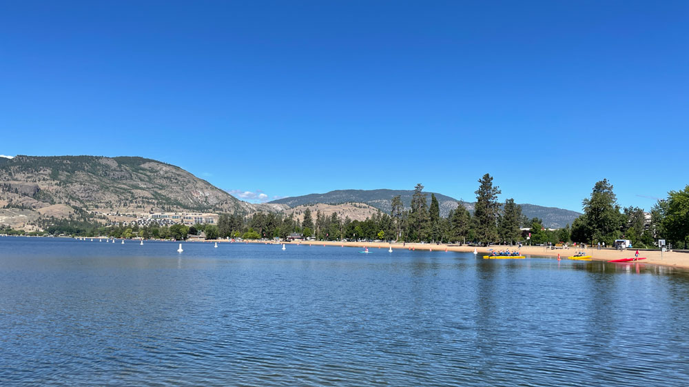 Shaka Lake main beach in Penticton, place to stop on summer road trip from Vancouver to Kelowna