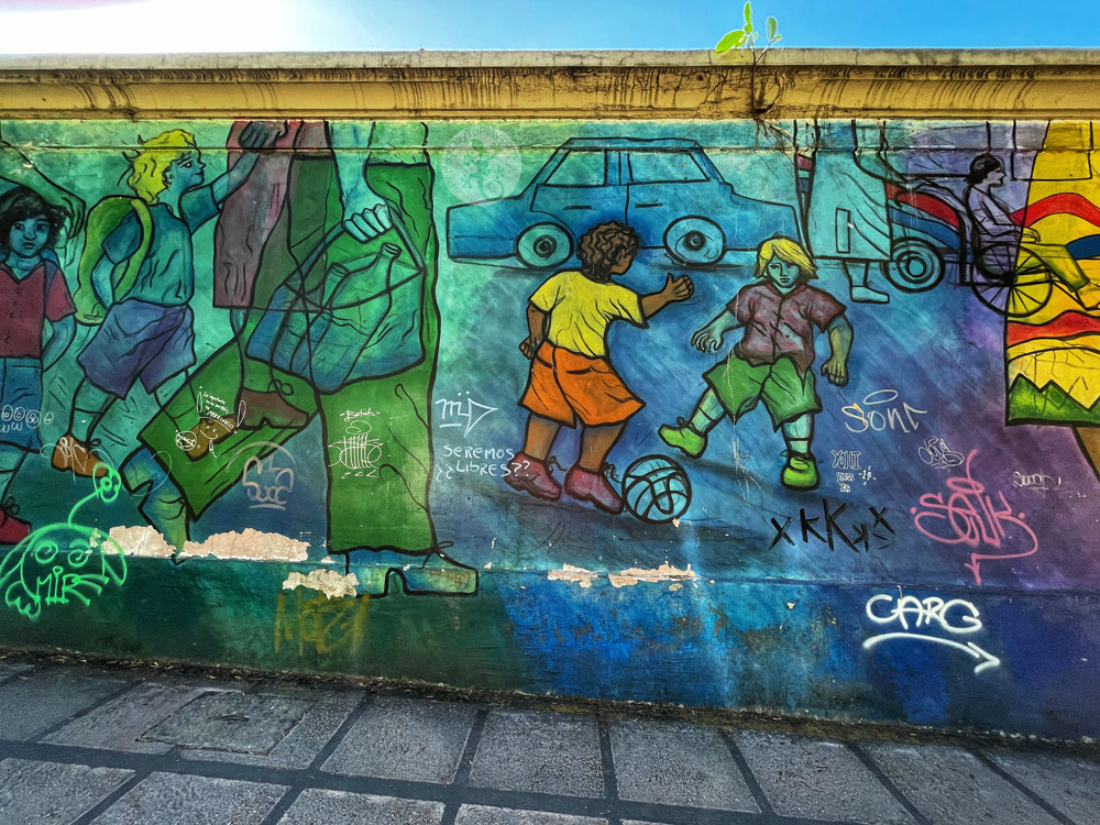 Graffiti Street Art Murals Urban San José Costa Rica City of Colour - kids soccer